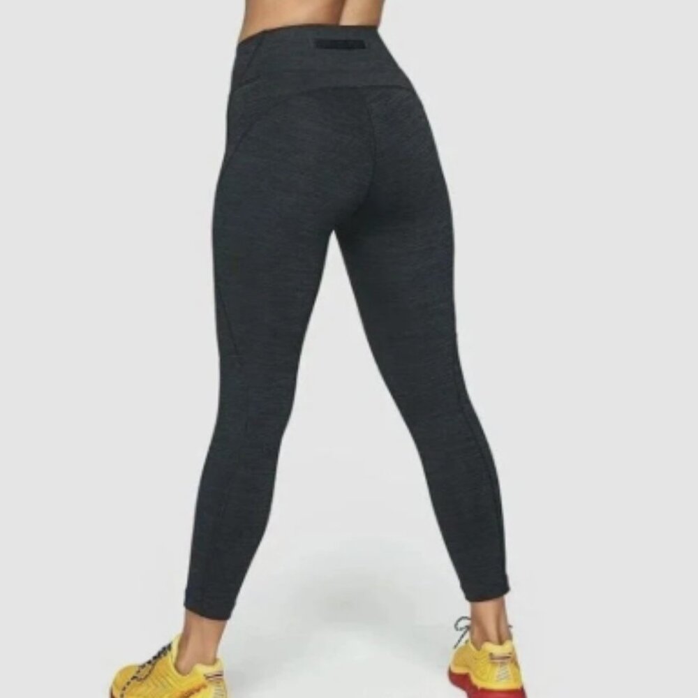 Outdoor Voices TechSweat Core 7/8 Leggings – Heathered Charcoal – Size S